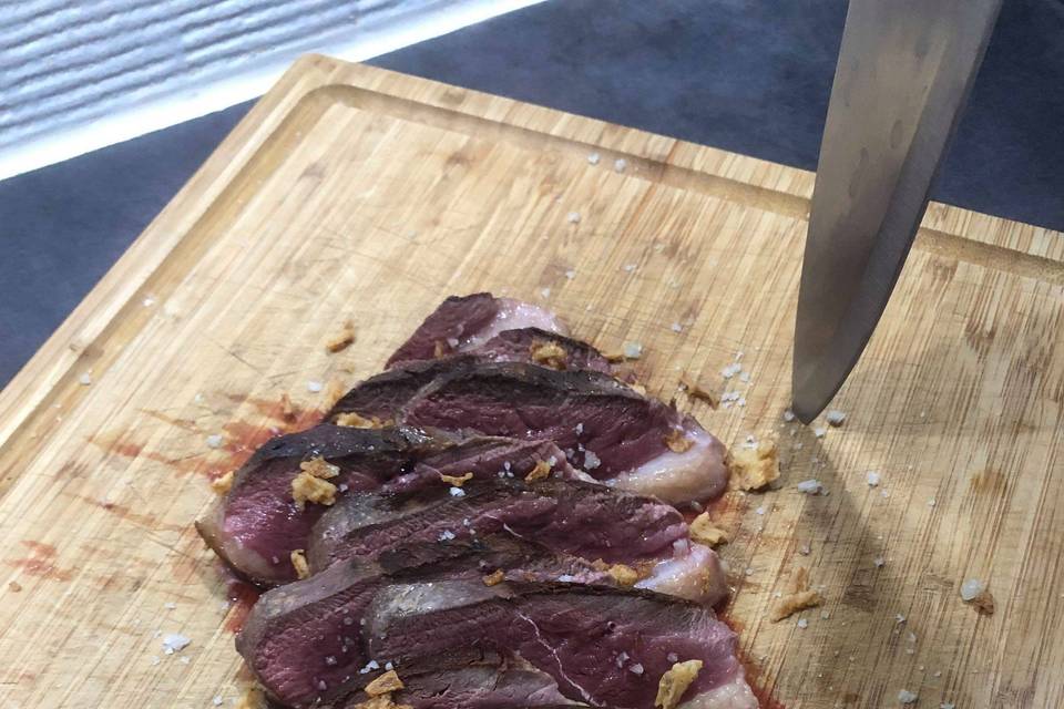 Magret de Canard aux Oignons