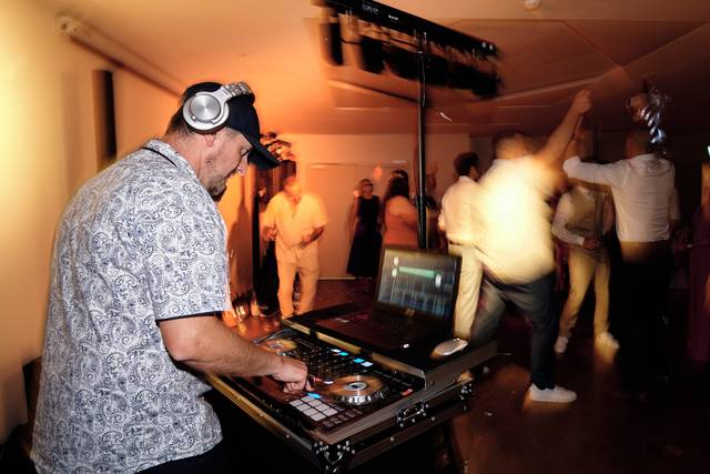 Live & Dj