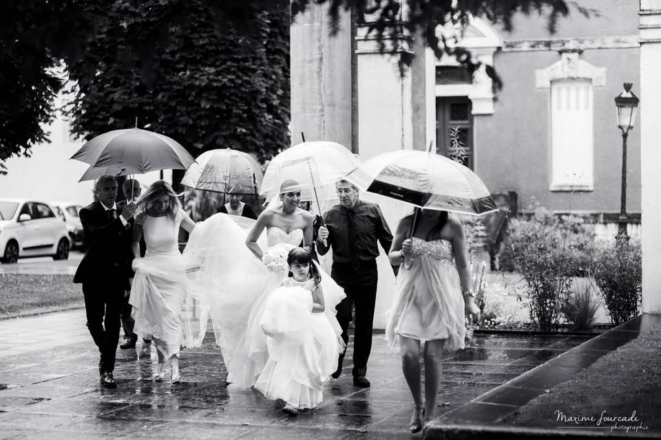 Mariage pluvieux à Lourdes