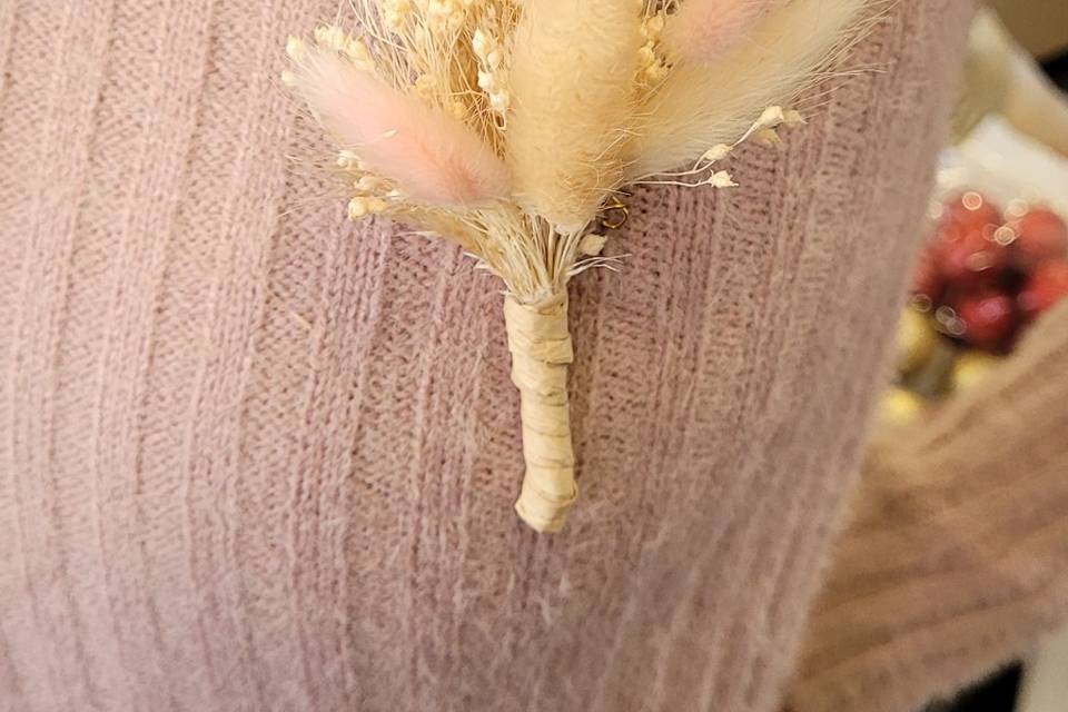 Boutonniere fleurs séchées