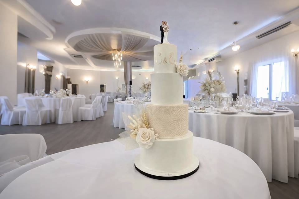 Wedding cake beige chic