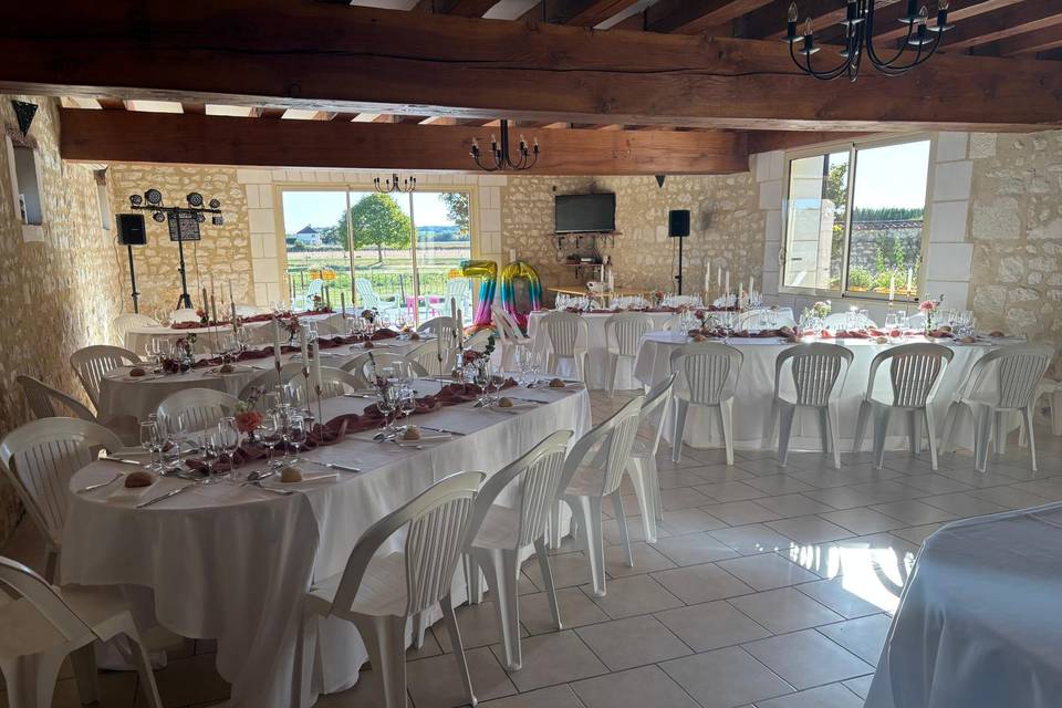 Salle pour 80 personnes