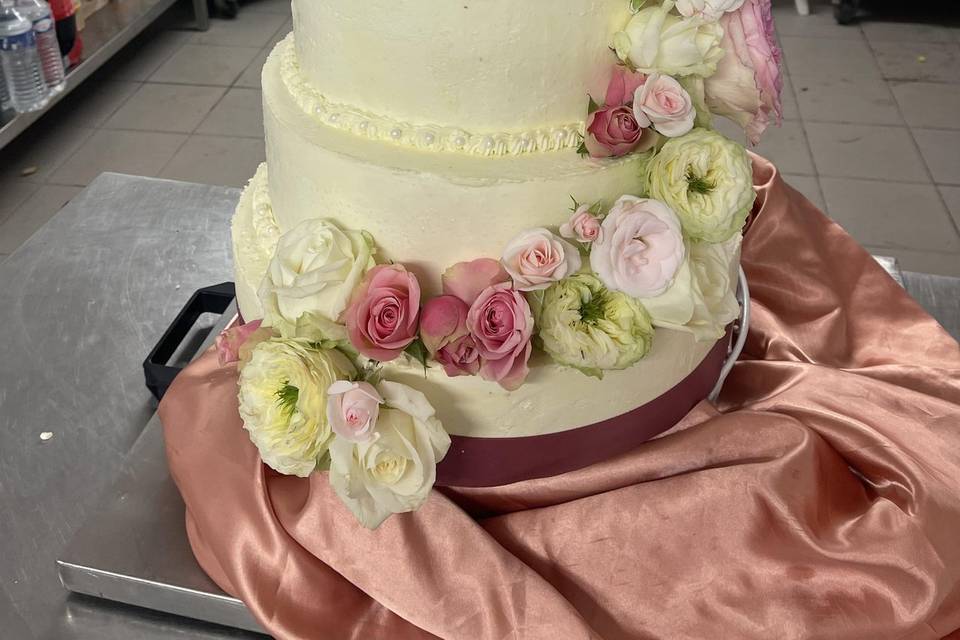 Wedding Cake vrai fleurs