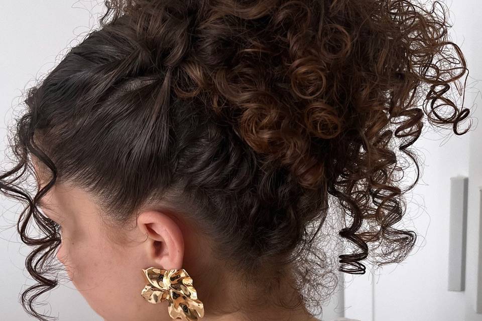 Sublimer vos cheveux bouclés