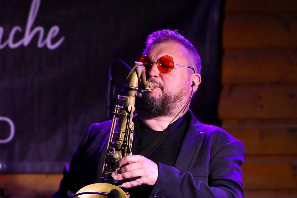Sax performance