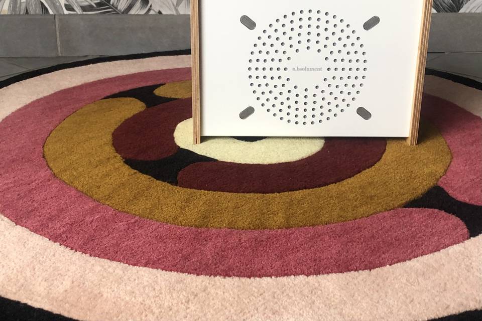 Tapis et enceinte