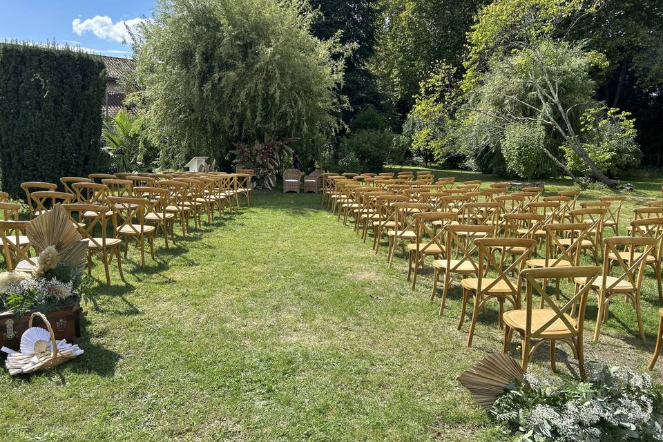 Cérémonie dans le jardin