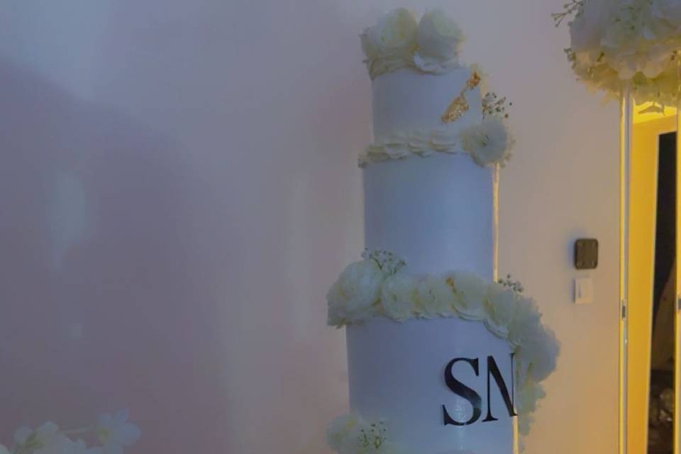 Weeding Cake