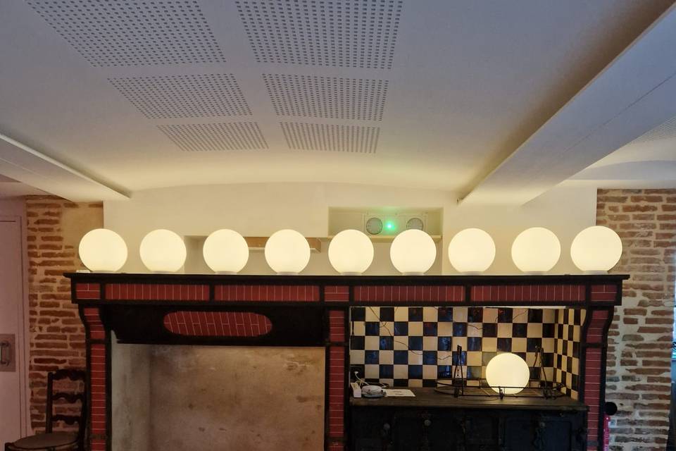 Fourneaux, cheminée et leds
