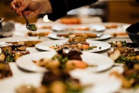 Dressage des plats en cuisine