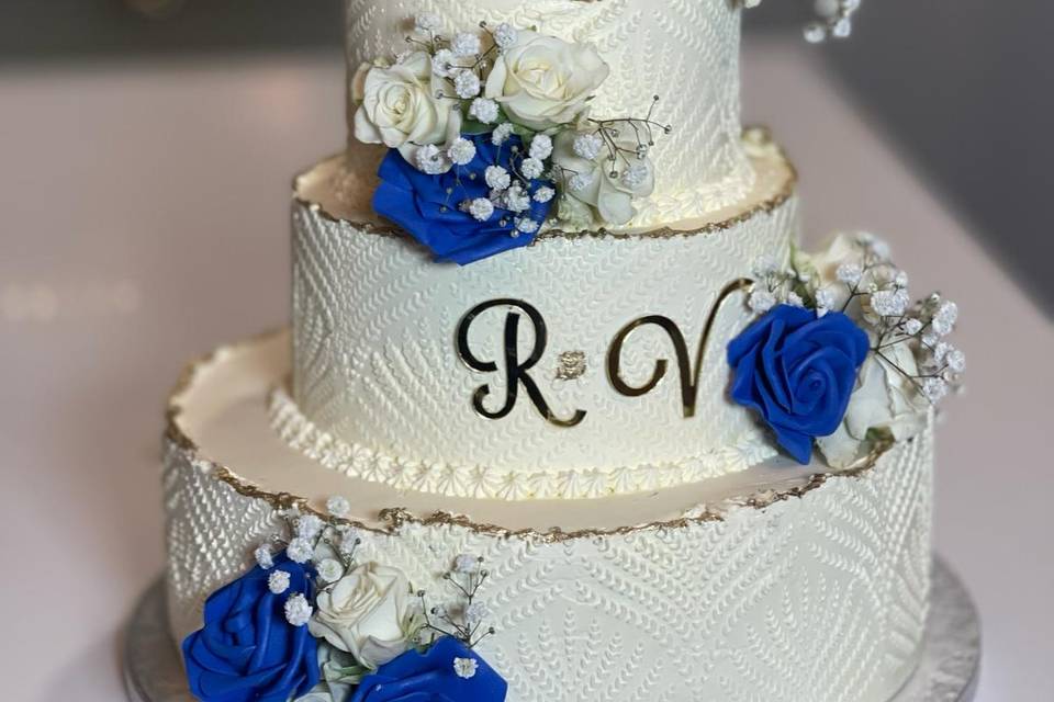 Wedding cake empreinte bleue