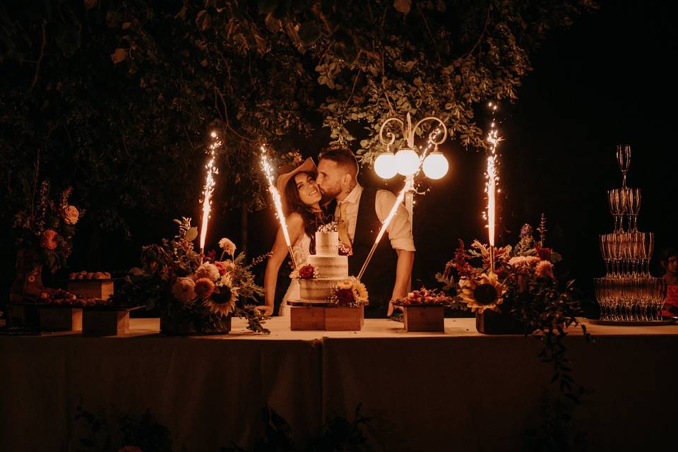 Découpe du gateau dans le parc