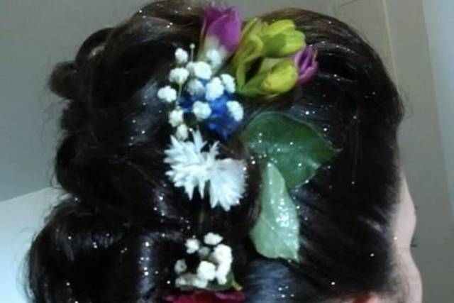 Coiffure fleurs naturelles