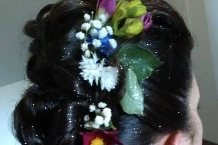 Coiffure fleurs naturelles