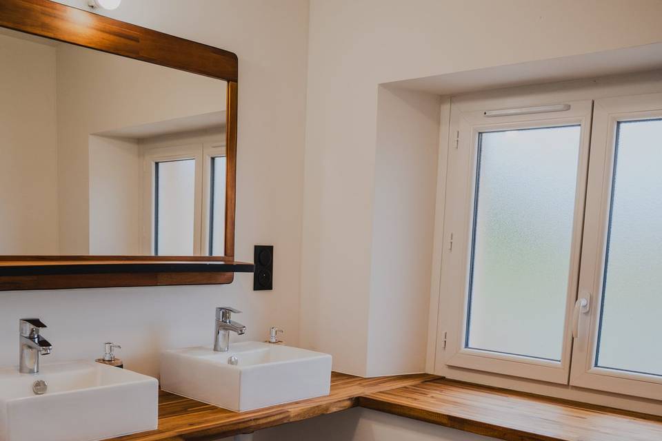 Salle de double du logis