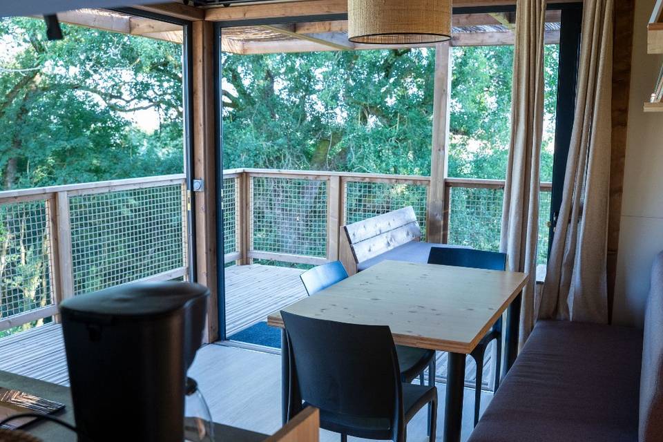 Intérieur d'une cabane