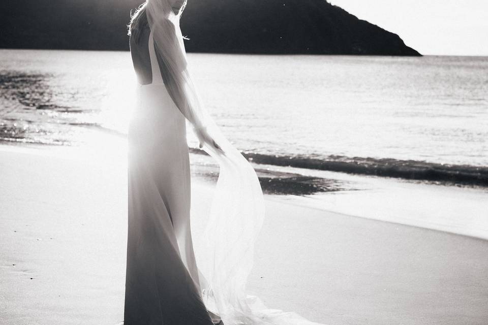 Robe de mariée sur la plage