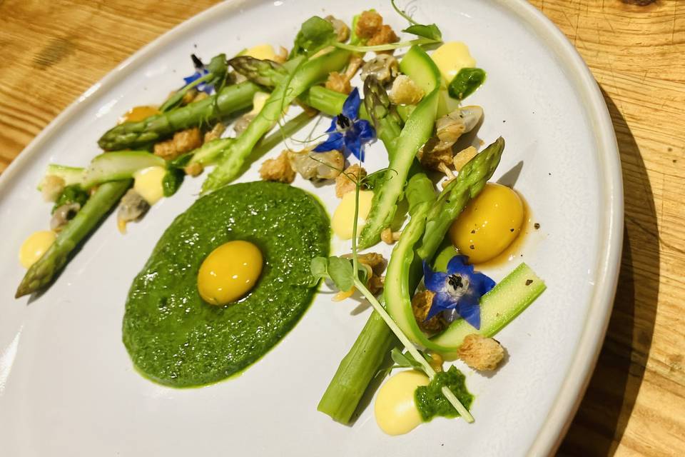 Asperges et coques