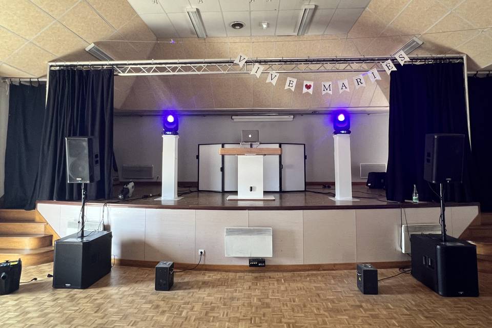 DJ Vivien