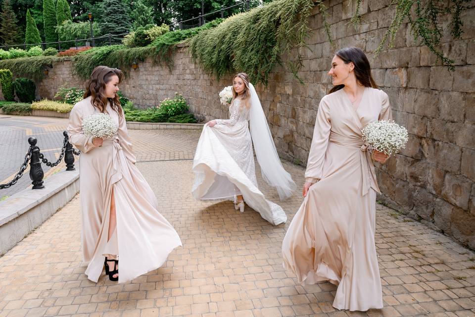 Les demoiselles d'honneur