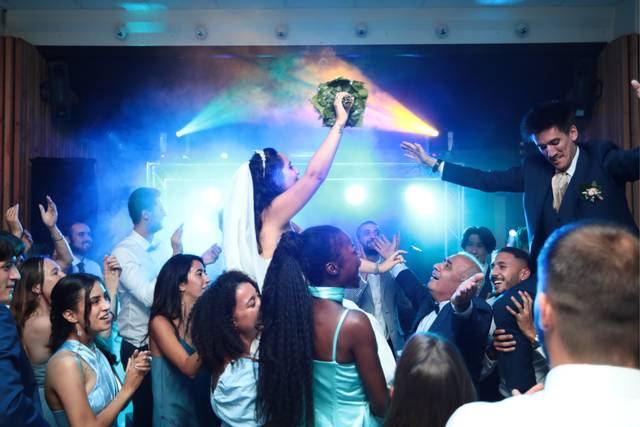Entrée dans la salle DJ