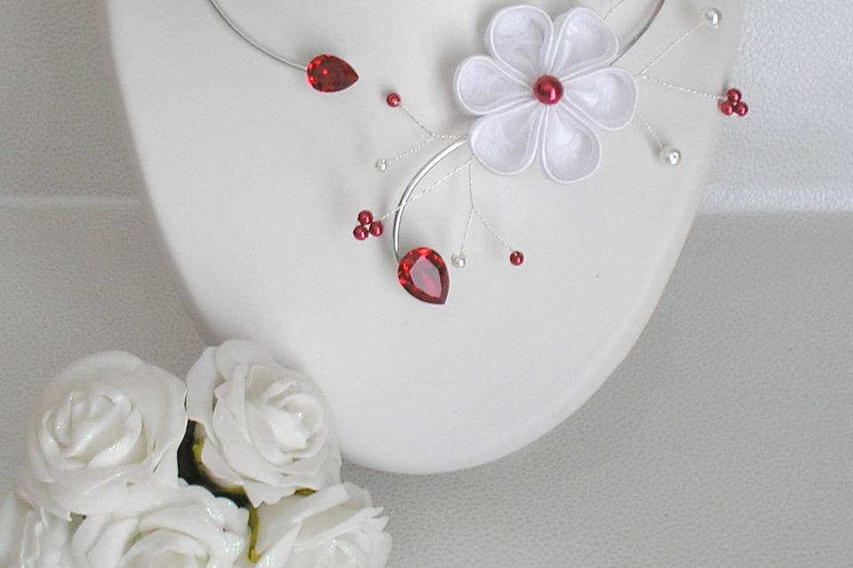 Collier Calinka blanc rouge