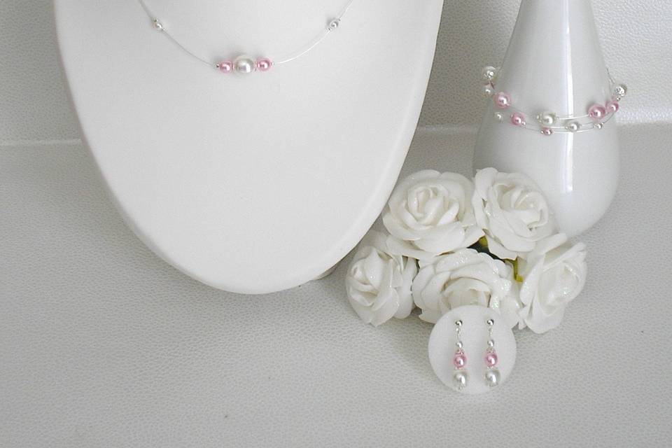 Collier Délia blanc rose