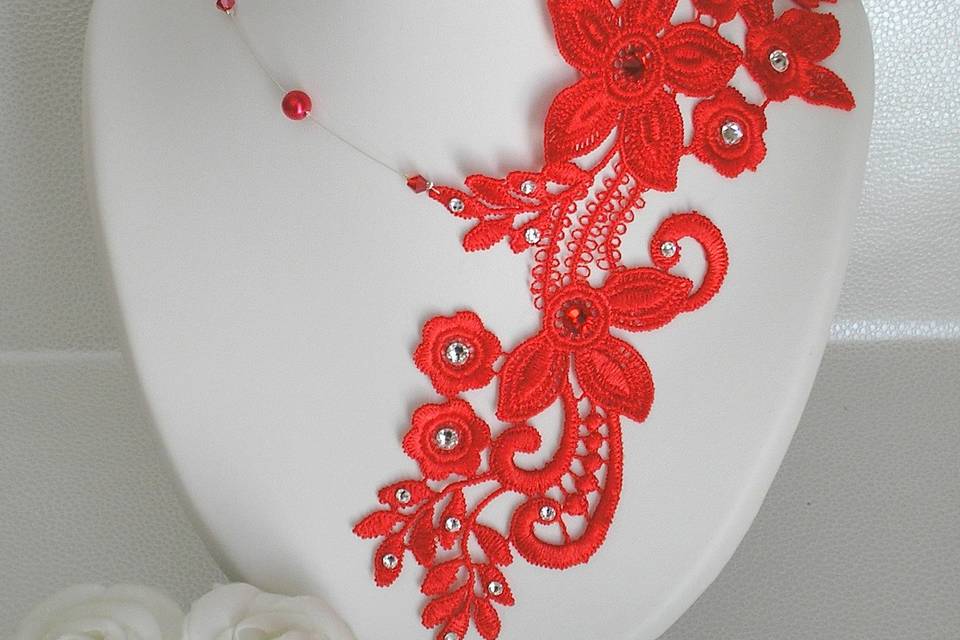 Collier Ornella dentelle rouge