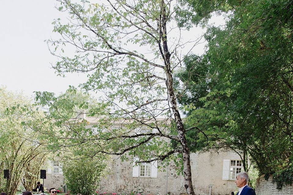 Cérémonie dans le potager