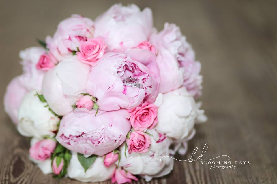 Bouquet de mariée alliances