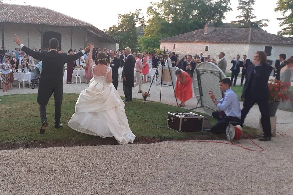 Belle entrée des mariés