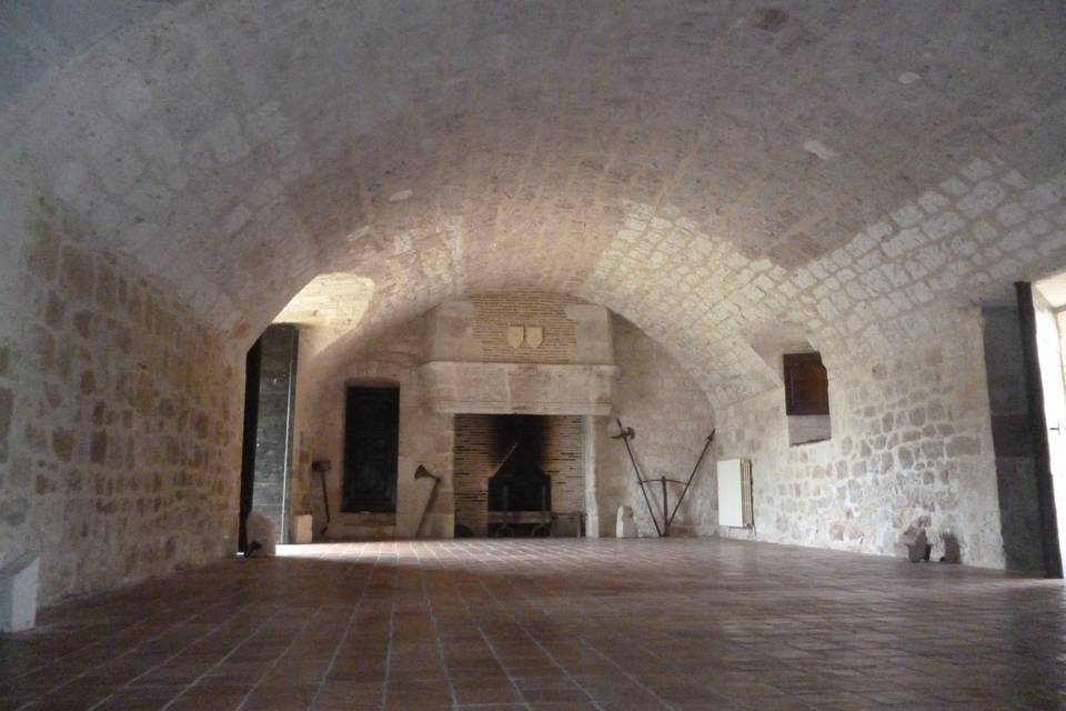 Salle d'armes du château