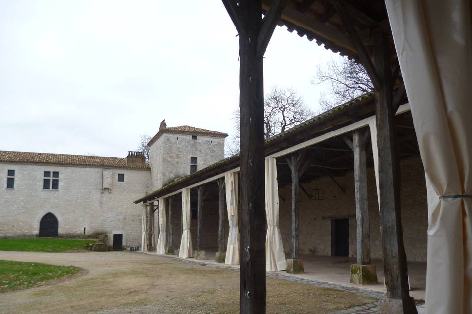 Lit baldaquin chambre galerie