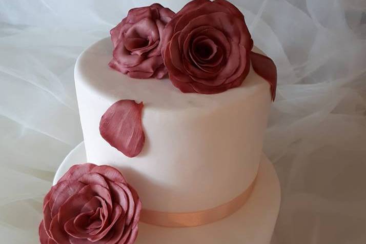 Wedding cake rose