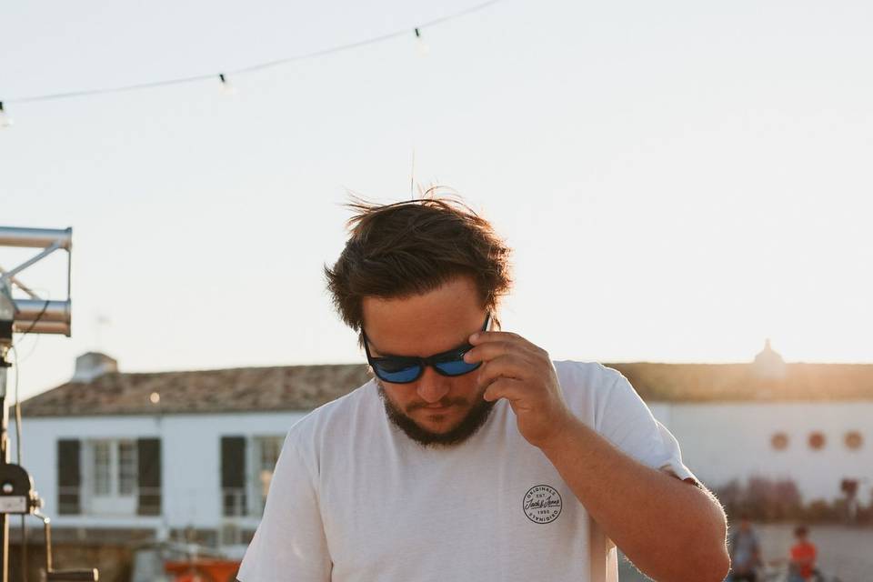 DJ T.KØ