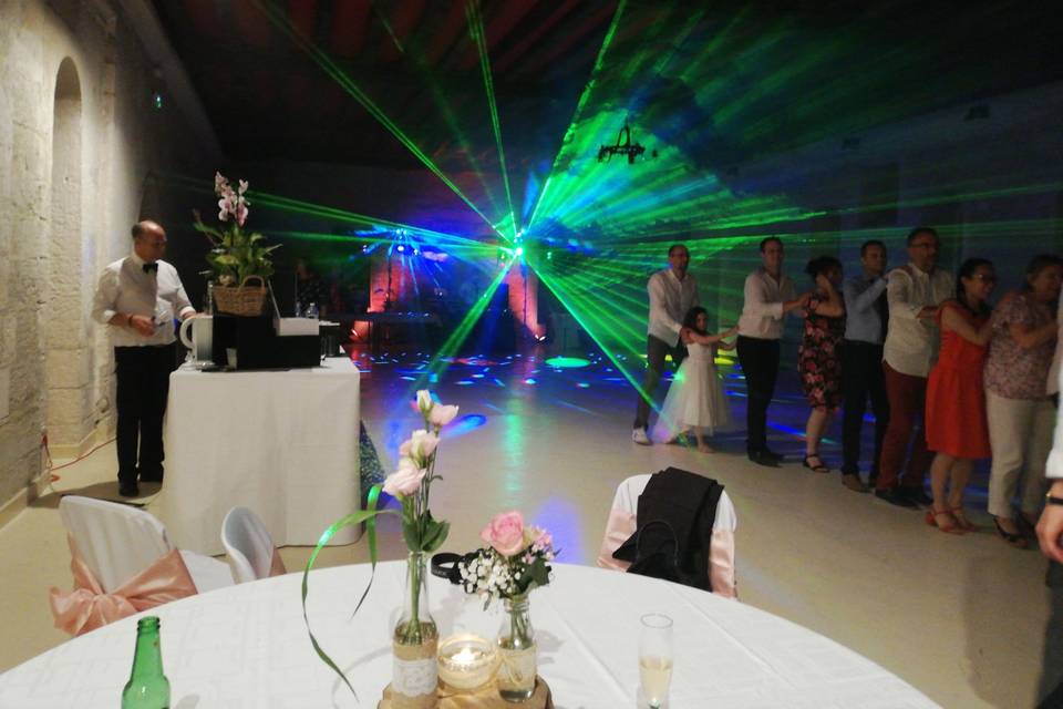 Laser et lumières mariage abbaye