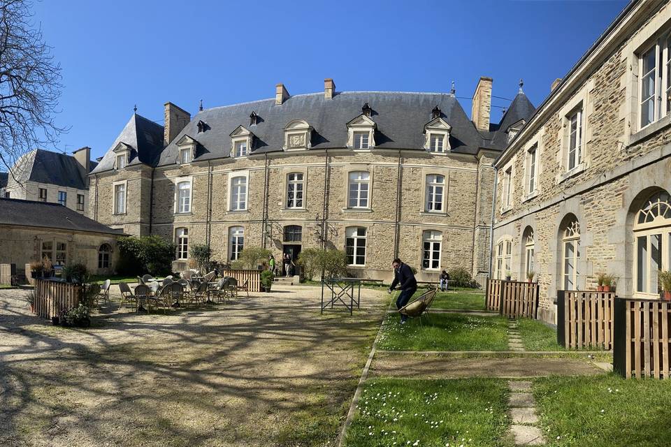 Cour intérieure HDM