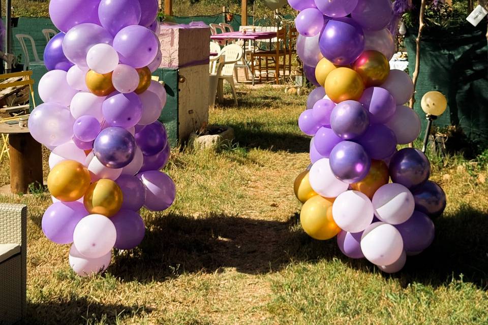 Arche ballons et fleurs