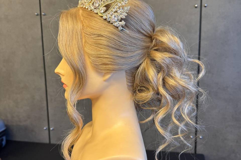 Chignon coiffé décoiffé