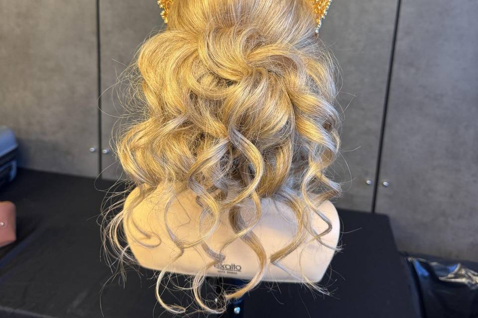 Chignon coiffé décoiffé