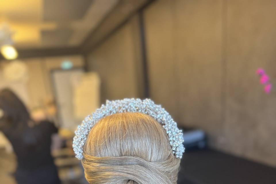 Chignon bas lisse