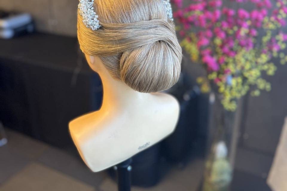 Chignon bas lisse
