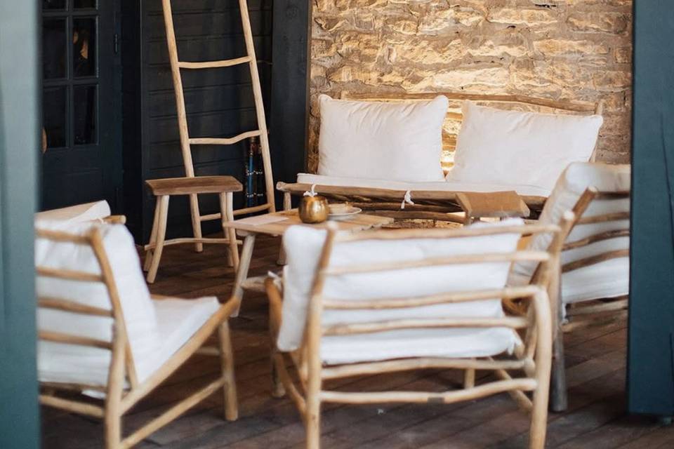 Une terrasse équipée