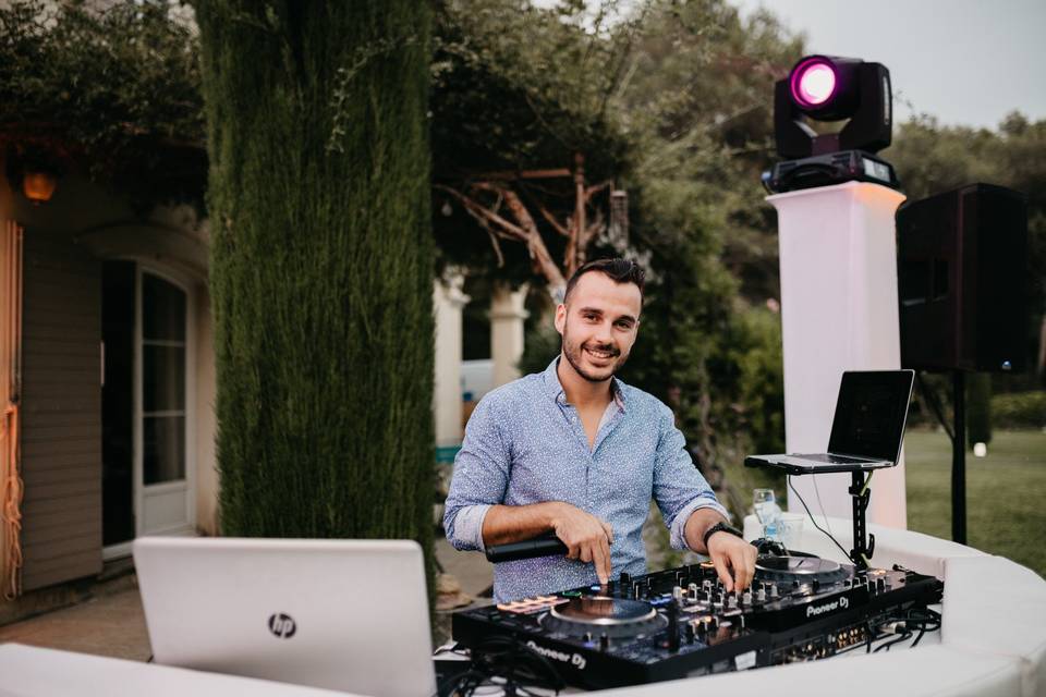 DJ Rémi Aguaxi