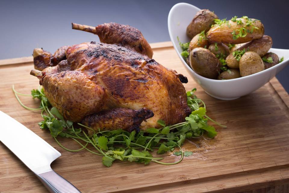 Poulets cuits à la rôtissoire