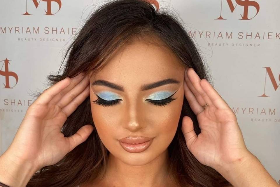 Blue makeup