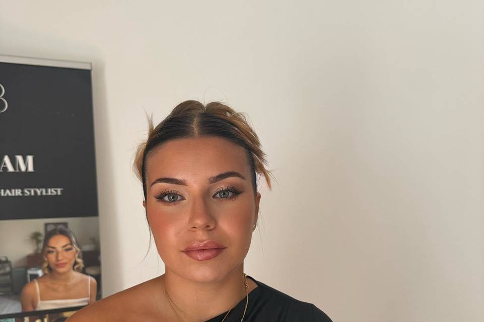 Makeup Invitée
