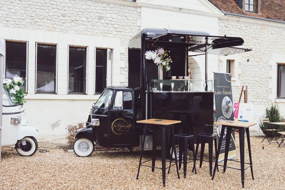 Loire Tuktuk