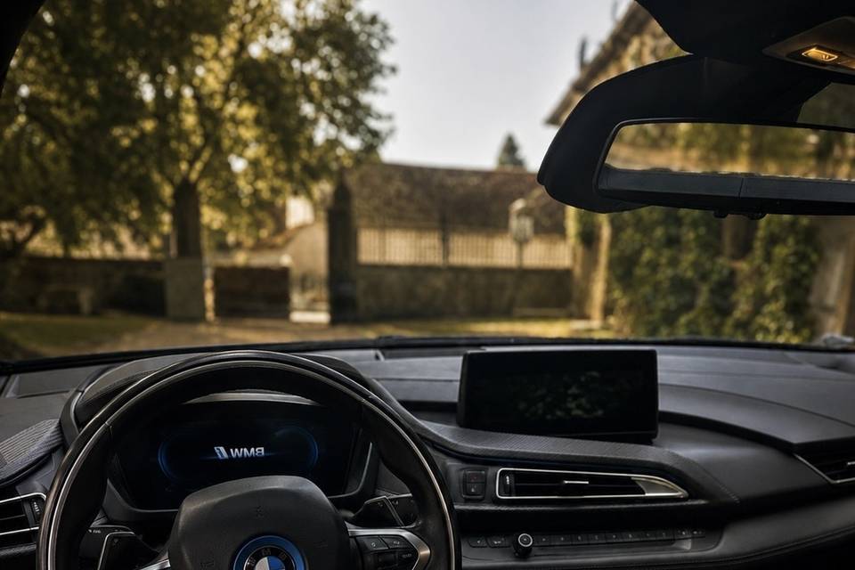 BMW i8