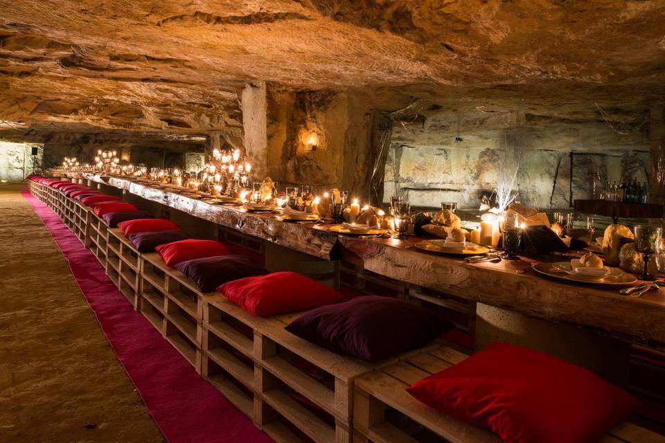 CAVES TROGLODITYQUES